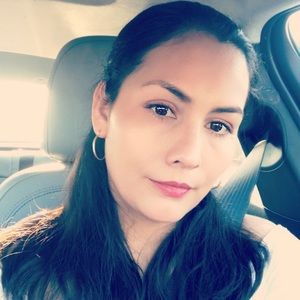 Meet your Posher, Ana